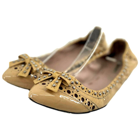 Miu Miu Flat Shoes Beige Leather Pointed Toe Bow Studded Flats Size 37 E… - Picture 3 of 11